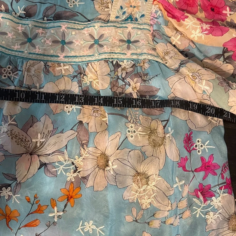 Johnny Was Permit Padme Embroidered Floral Blouse Size Large - Picture 9 of 10